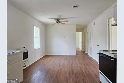 1055 Scruggs Circle, Bartow, GA 30413 - Photo 9