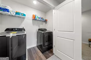 8717 Lakeview Cmns, Jonesboro, GA 30238 - Photo 13