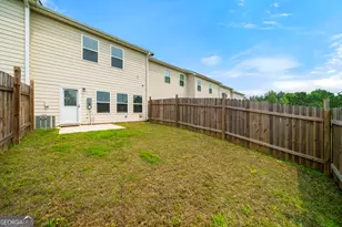 8717 Lakeview Cmns, Jonesboro, GA 30238 - Photo 17