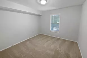 501 Vicksburg Pl, Sandy Springs, GA 30350 - Photo 13