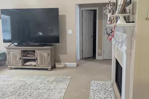 1524 Queen Elizabeth Dr, Locust Grove, GA 30248 - Photo 7