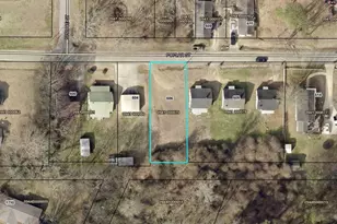 606 Poplar St, Lagrange, GA 30240 - Photo 1