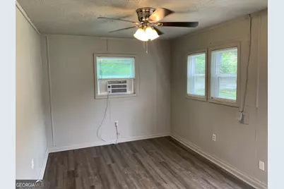 295 E Wright Street, Winder, GA 30680 - Photo 21