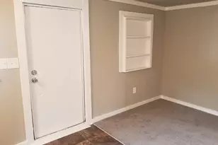 295 E Wright St, Winder, GA 30680 - Photo 13