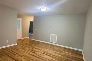 165 N Woods Ln, Trenton, GA 30752 - Photo 5