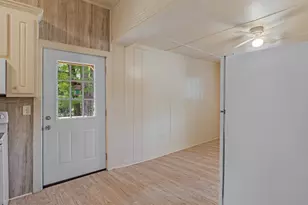 245 Atlanta St, Barnesville, GA 30204 - Photo 23