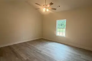 2633 Paoli St, Comer, GA 30629 - Photo 11
