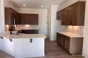 51 Thomaston St, Newnan, GA 30263 - Photo 9