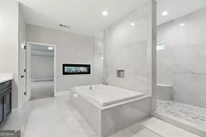 4421 Meadowwood Drive, Loganville, GA 30052 - Photo 13