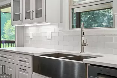 4421 Meadowwood Drive, Loganville, GA 30052 - Photo 37