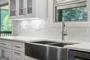 4421 Meadowwood Dr, Loganville, GA 30052 - Photo 37