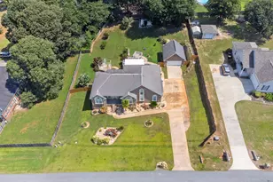 408 Dixieland Dr, Byron, GA 31008 - Photo 5