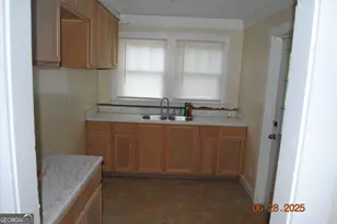 532 Calhoun St, Swainsboro, GA 30401 - Photo 5