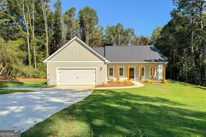 267 Lagrange Street, Grantville, GA 30220 - Photo 1