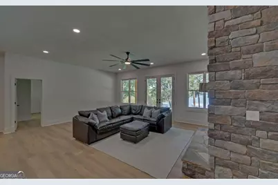 672 Tugaloo Heights Circle, Lavonia, GA 30553 - Photo 37