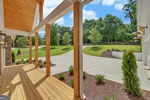 672 Tugaloo Heights Circle, Lavonia, GA 30553 - Photo 3