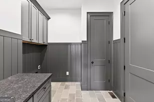 27 Coweta St, Senoia, GA 30276 - Photo 17