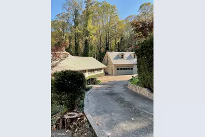 866 Yunai Circle, Clayton, GA 30525 - Photo 3