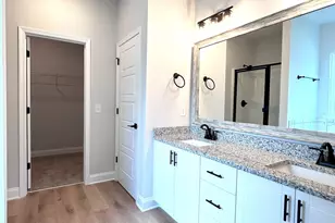 281 W E Smith Rd, Pembroke, GA 31321 - Photo 9