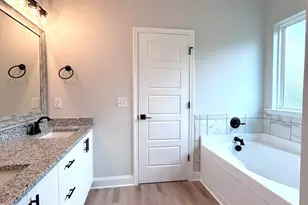 281 W E Smith Rd, Pembroke, GA 31321 - Photo 11