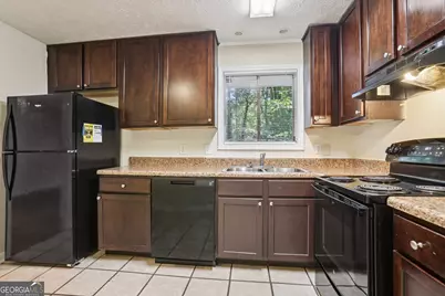 5802 Simone Drive, Stone Mountain, GA 30087 - Photo 15