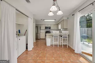 210 Glen Mdws Cir, Brunswick, GA 31523 - Photo 7