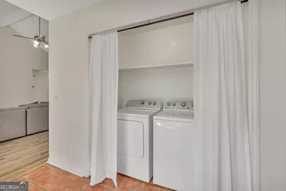 210 Glen Meadows Circle, Brunswick, GA 31523 - Photo 9