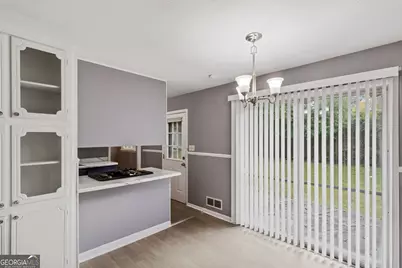 200 Sunrise Circle, Riverdale, GA 30274 - Photo 7