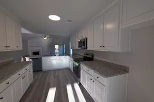 1067 Jeannine Ln, Winder, GA 30680 - Photo 5