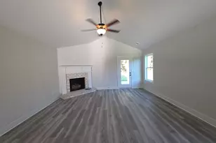 1067 Jeannine Ln, Winder, GA 30680 - Photo 3