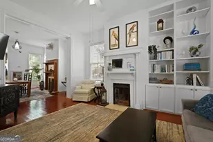 303 W 39th St, Savannah, GA 31401 - Photo 9