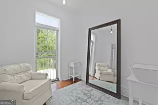 303 W 39th St, Savannah, GA 31401 - Photo 19