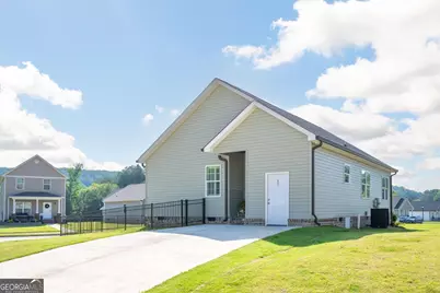 421 Coahulla Creek Drive, Dalton, GA 30721 - Photo 25