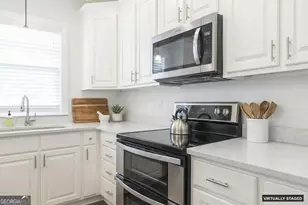 203 Cherokee Rose Cir, Dublin, GA 31021 - Photo 11