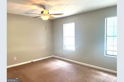 4651 Hairston Crossing Place, Stone Mountain, GA 30083 - Photo 9