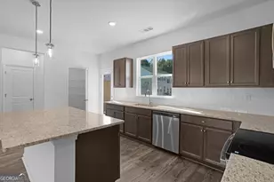 221 Lytham Dr SE, Mableton, GA 30126 - Photo 5