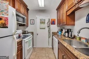 132 S Island Square Dr, Saint Simons, GA 31522 - Photo 3