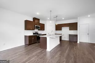 1375 Windance Lake Dr, Loganville, GA 30052 - Photo 5