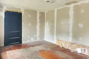 219 Cypress St, Sandersville, GA 31082 - Photo 5