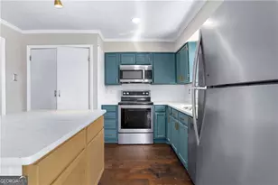 6520 Roswell Rd, Sandy Springs, GA 30328 - Photo 13