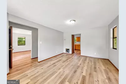 112 Woodhollow Drive, Griffin, GA 30223 - Photo 5