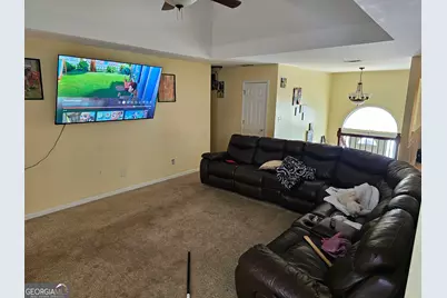 2720 Meadow Gate Way, Loganville, GA 30052 - Photo 3