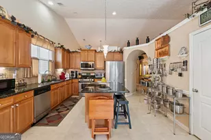 2016 Jameson Circle, Lawrenceville, GA 30043 - Photo 9
