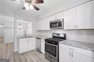 6430 Oakleaf Way, Morrow, GA 30260 - Photo 9