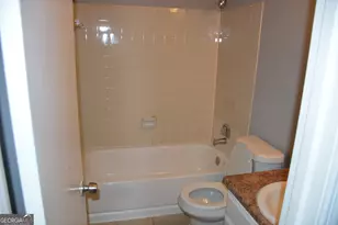 4952 Isle Royal Ct, Stone Mountain, GA 30088 - Photo 11