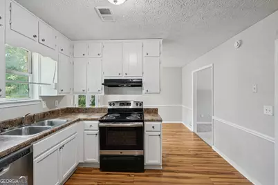 3585 Royal Court, Snellville, GA 30039 - Photo 11