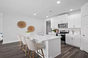 1030 Lakes Blvd, Brunswick, GA 31525 - Photo 5