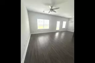 864 Grayson Ave, Hinesville, GA 31313 - Photo 3