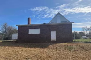 104 Powers Rd, Lavonia, GA 30553 - Photo 3