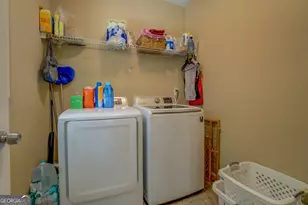 530 Windermere Dr, Loganville, GA 30052 - Photo 21